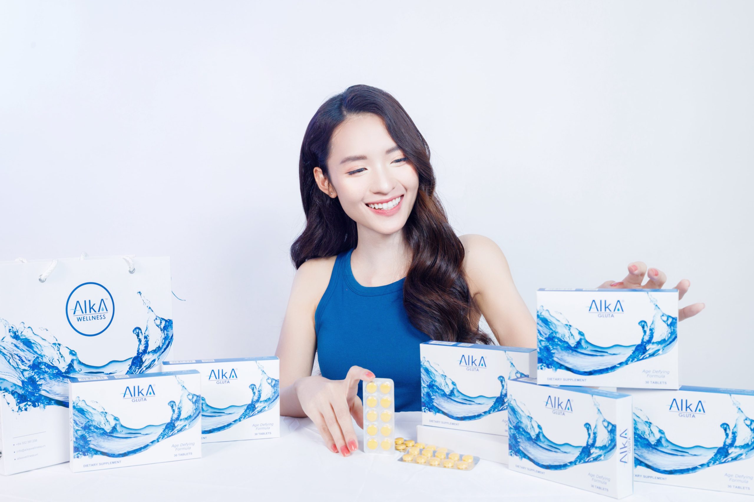 Bảo vệ da bên ngoài kết hợp nuôi dưỡng bên trong để làm chậm lão hoá lấy lại làn da sáng mịn