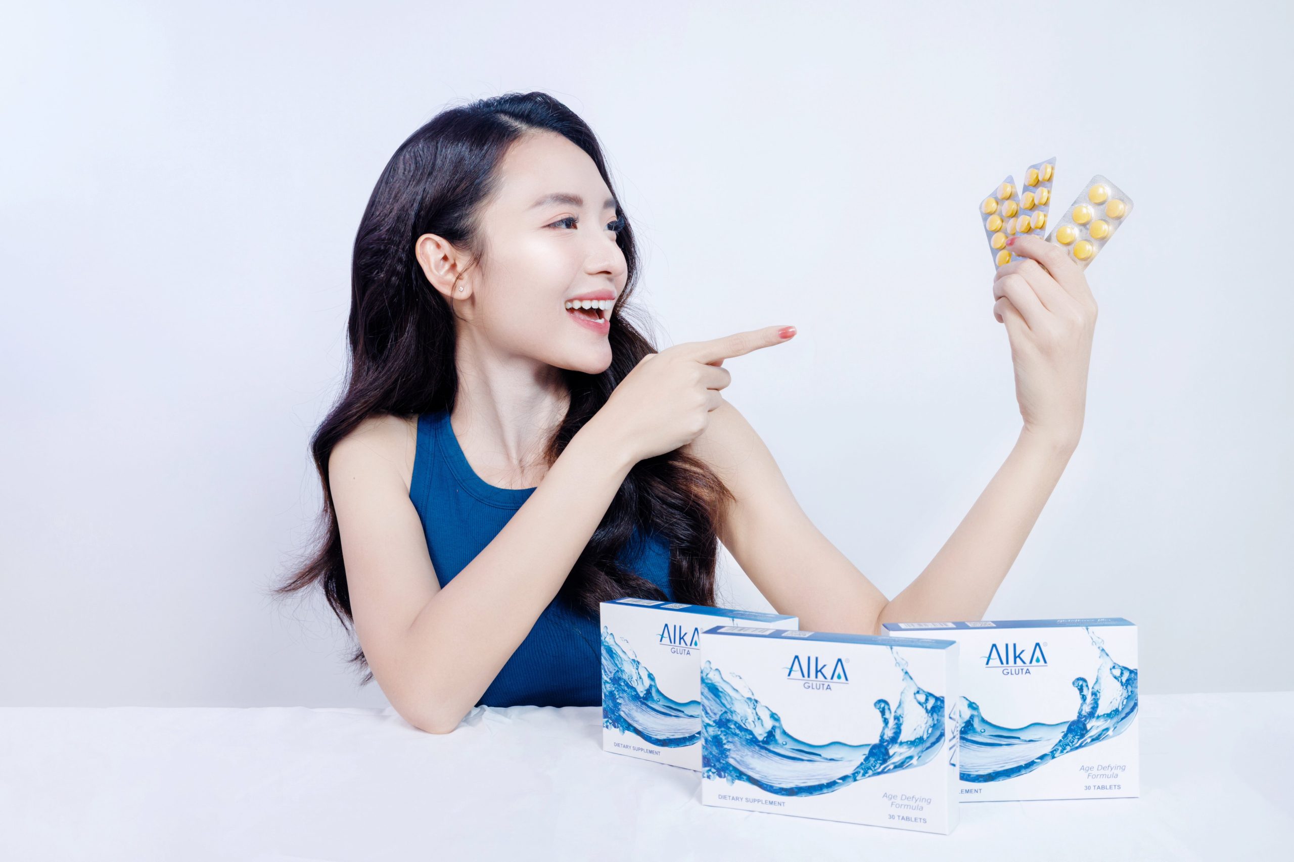 Viên uống Alka Gluta bổ sung Collagen – Hyaluronic Acid – Glucosamine từ bên trong.