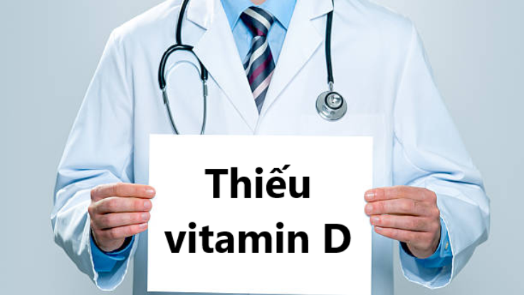 Thiếu Vitamin D thường gây ra mệt mỏi kéo dài, đau nhức mơ hồ, hay tâm trạng bất ổn